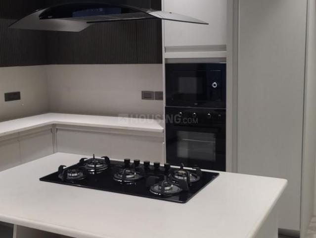 4 BHK Independent Builder Floor in South Extension II for resale New Delhi. The reference number is 18603021