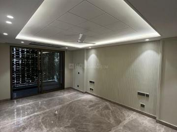 4 BHK Independent Builder Floor in South Extension II for resale New Delhi. The reference number is 19323355