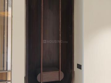 4 BHK Independent Builder Floor in South Extension II for resale New Delhi. The reference number is 20397564