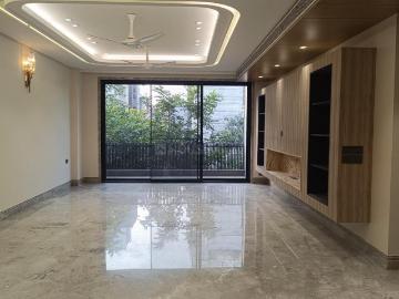 4 BHK Independent Builder Floor in South Extension II for resale New Delhi. The reference number is 20473330