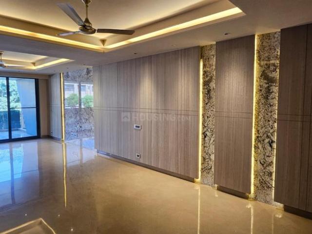 4 BHK Independent Builder Floor in South Extension II for resale New Delhi. The reference number is 20419653