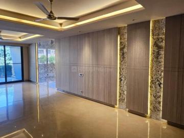 4 BHK Independent Builder Floor in South Extension II for resale New Delhi. The reference number is 20419653