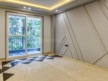 4 BHK Independent Builder Floor in South Extension II for resale New Delhi. The reference number is 20419804