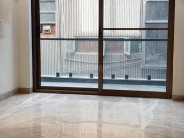 4 BHK Independent Builder Floor in South Extension II for resale New Delhi. The reference number is 20429219