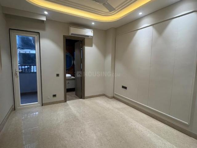 4 BHK Independent Builder Floor in South Extension II for resale New Delhi. The reference number is 20840498