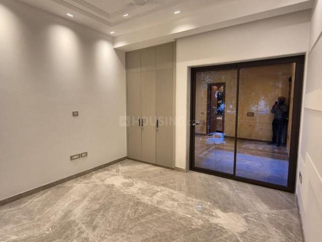4 BHK Independent Builder Floor in South Extension II for resale New Delhi. The reference number is 21257128