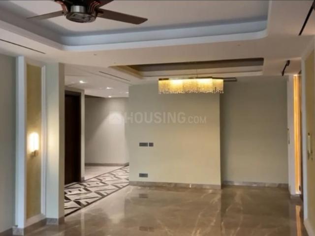 4 BHK Independent Builder Floor in South Extension II for resale New Delhi. The reference number is 21331471