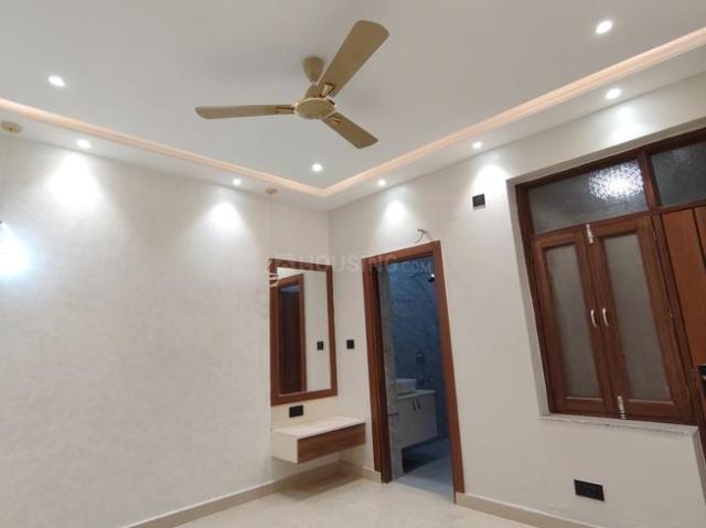 4 BHK Independent Builder Floor in Vaishali for resale Ghaziabad. The reference number is 20000628