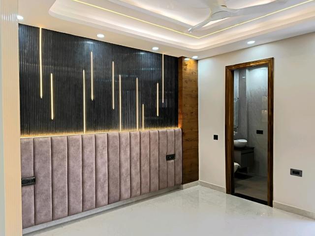 4 BHK Independent Builder Floor in Vaishali for resale Ghaziabad. The reference number is 20422841