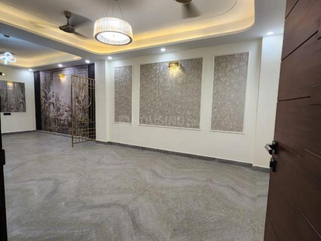 4 BHK Independent Builder Floor in Vaishali for resale Ghaziabad. The reference number is 20422841