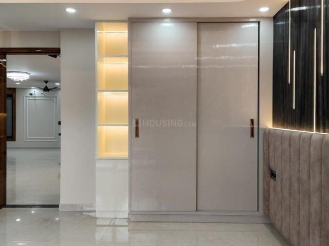 4 BHK Independent Builder Floor in Vaishali for resale Ghaziabad. The reference number is 20590296
