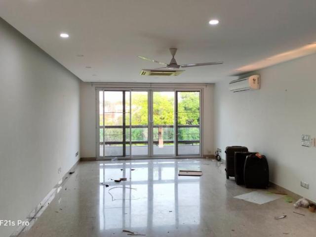4 BHK Independent Builder Floor in Vasant Vihar for rent New Delhi. The reference number is 11898832