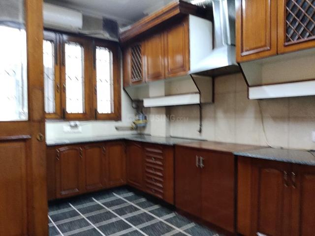 4 BHK Independent Builder Floor in Vasant Vihar for rent New Delhi. The reference number is 20973801