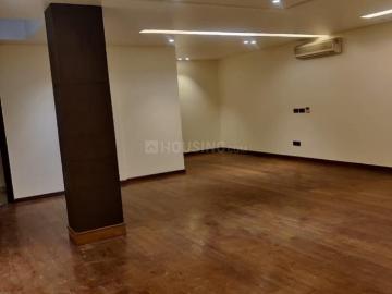 4 BHK Independent Builder Floor in Vasant Vihar for resale New Delhi. The reference number is 18624461