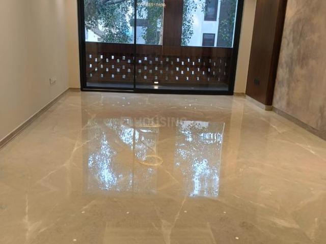 4 BHK Independent Builder Floor in Vasant Vihar for resale New Delhi. The reference number is 19352815