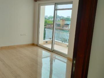 4 BHK Independent Builder Floor in Vasant Vihar for resale New Delhi. The reference number is 20247568