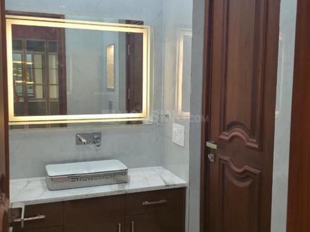 4 BHK Independent Builder Floor in Vasant Vihar for resale New Delhi. The reference number is 21013467