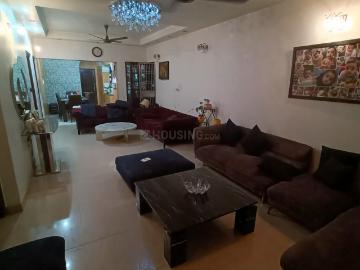 4 BHK Independent Builder Floor in Vasant Kunj for resale New Delhi. The reference number is 20009915