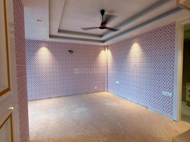 4 BHK Independent Builder Floor in Vasant Kunj for resale New Delhi. The reference number is 20853565