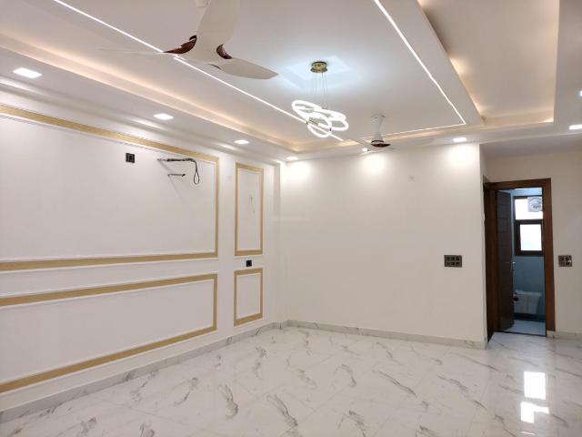 4 BHK Independent Builder Floor in Vasundhara for resale Ghaziabad. The reference number is 13265179
