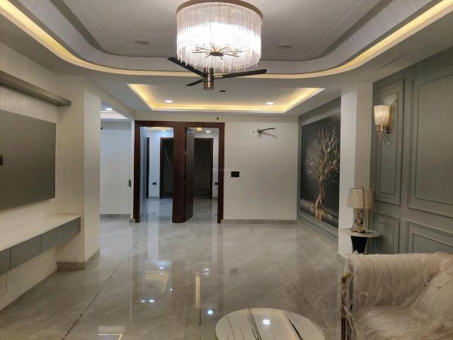 4 BHK Independent Builder Floor in Vasundhara for resale Ghaziabad. The reference number is 17560481