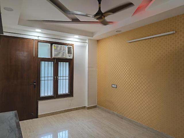 4 BHK Independent Builder Floor in Vasundhara for resale Ghaziabad. The reference number is 20929787