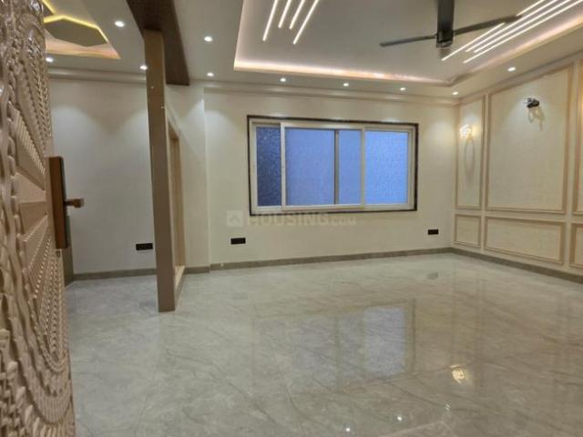 4 BHK Independent Builder Floor in Vasundhara for resale Ghaziabad. The reference number is 21052642