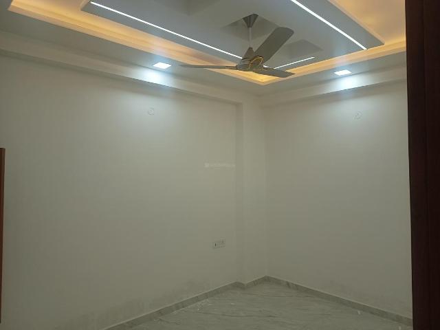 4 BHK Independent Builder Floor in Vasundhara for resale Ghaziabad. The reference number is 21205445