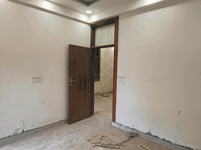 3 BHK Independent Builder Floor in Vasundhara for resale Ghaziabad. The reference number is 21324503
