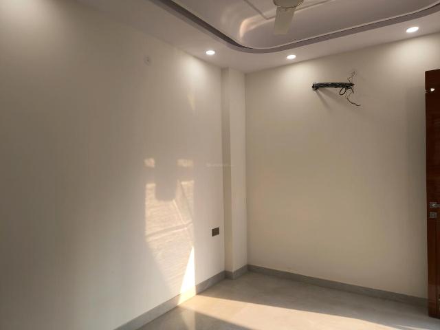 3 BHK Independent Builder Floor in Vaishali for resale Ghaziabad. The reference number is 21325169