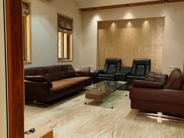 4 BHK Independent House in Thaltej for rent Ahmedabad. The reference number is 16927621
