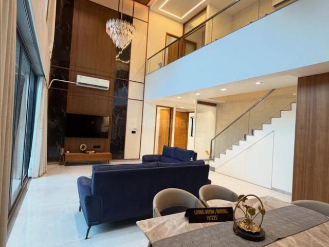 4 BHK Independent House in Thaltej for resale Ahmedabad. The reference number is 15376524