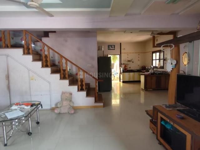 4 BHK Independent House in Thaltej for resale Ahmedabad. The reference number is 19824437