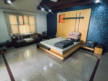 4 BHK Independent House in Thaltej for resale Ahmedabad. The reference number is 19916041