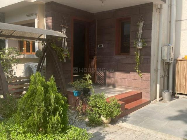 4 BHK Independent House in Thaltej for resale Ahmedabad. The reference number is 20884826