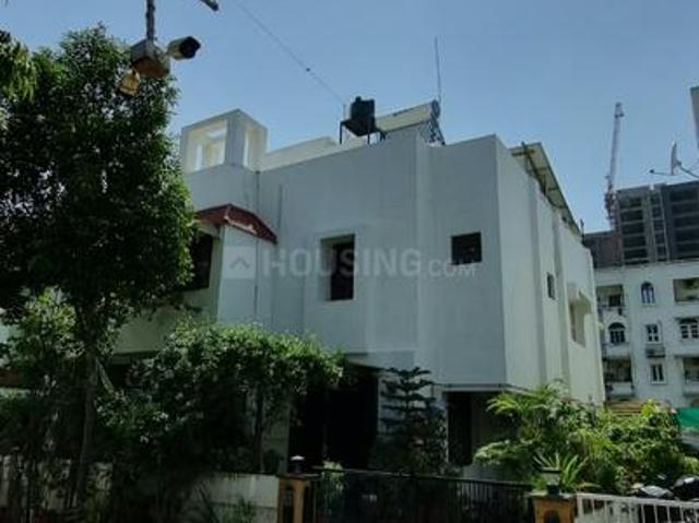 4 BHK Independent House in Thaltej for resale Ahmedabad. The reference number is 21204604