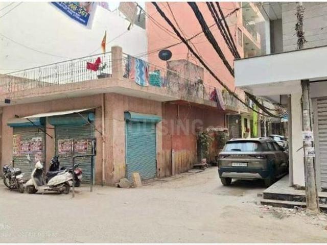 4 BHK Independent House in Uttam Nagar for resale New Delhi. The reference number is 15702106