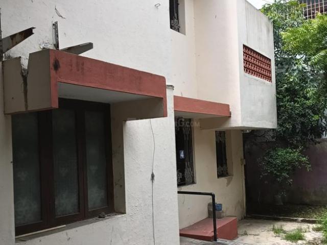 4 BHK Independent House in Vadapalani for resale Chennai. The reference number is 20994631