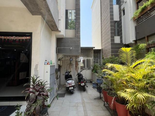 4 BHK Independent House in Vadsar for resale Vadodara. The reference number is 20367588