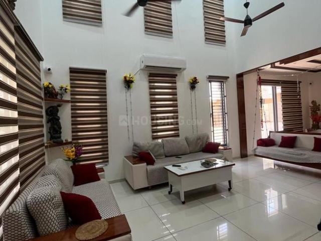 4 BHK Independent House in Vallabh Vidhyanagar for resale Anand. The reference number is 16923700