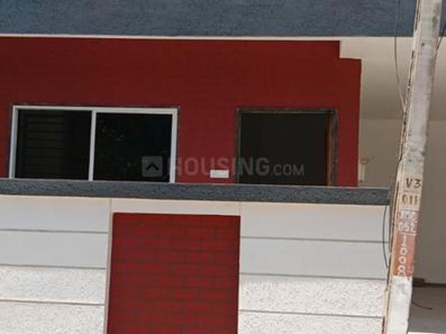 4 BHK Independent House in Vallabh Vidhyanagar for resale Anand. The reference number is 19859972