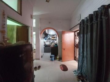 4 BHK Independent House in Vasundhara for resale Ghaziabad. The reference number is 19794006