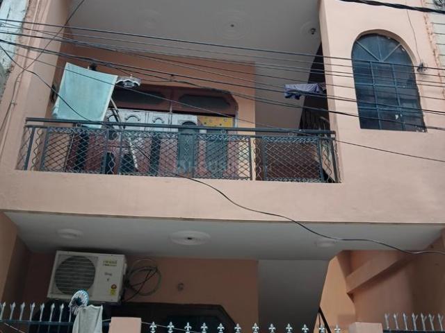 4 BHK Independent House in Vasundhara for resale Ghaziabad. The reference number is 21204699