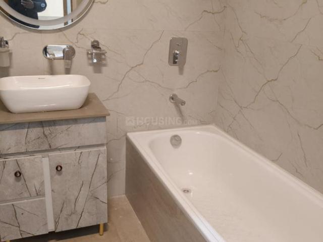 4 BHK Independent House in Vasant Vihar for rent New Delhi. The reference number is 19061882