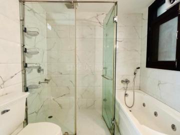 4 BHK Independent House in Vasant Vihar for rent New Delhi. The reference number is 20538010