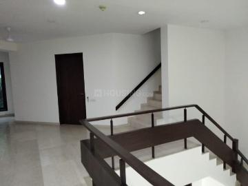 4 BHK Independent House in Vasant Vihar for resale New Delhi. The reference number is 20472978