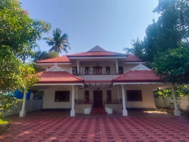 4 BHK Independent House in Vennala for resale Kochi. The reference number is 20114526
