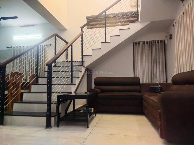 4 BHK Independent House in Vyttila for rent Kochi. The reference number is 20445287
