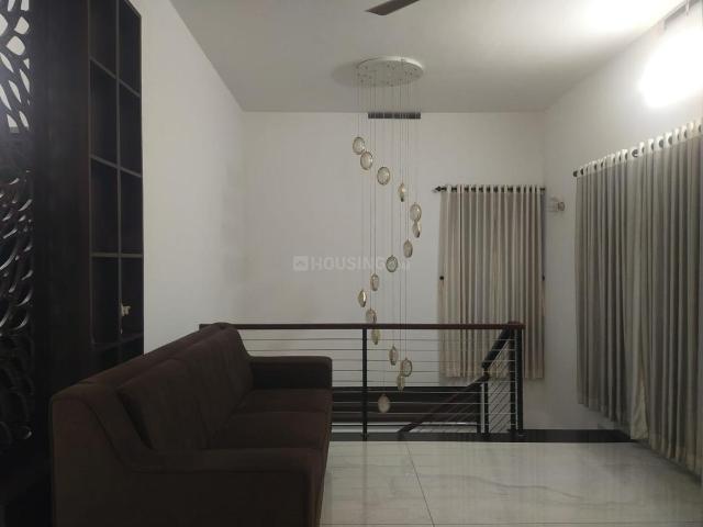 4 BHK Independent House in Vyttila for rent Kochi. The reference number is 21339314