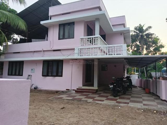 4 BHK Independent House in Vyttila for resale Kochi. The reference number is 20939533